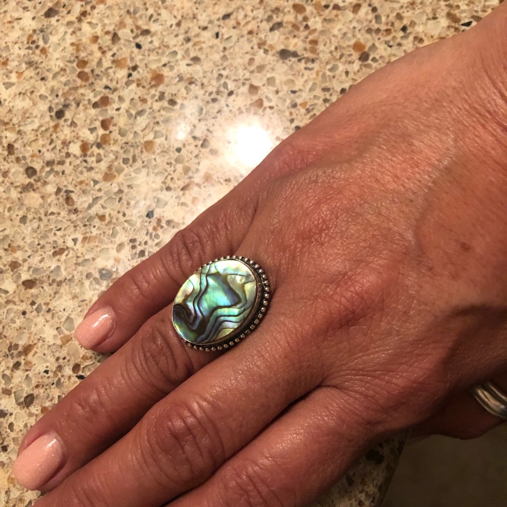 Abalone ring - Picture 2 of 2